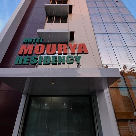 Hotel Mourya Residency Нави Мумбаи Экстерьер фото