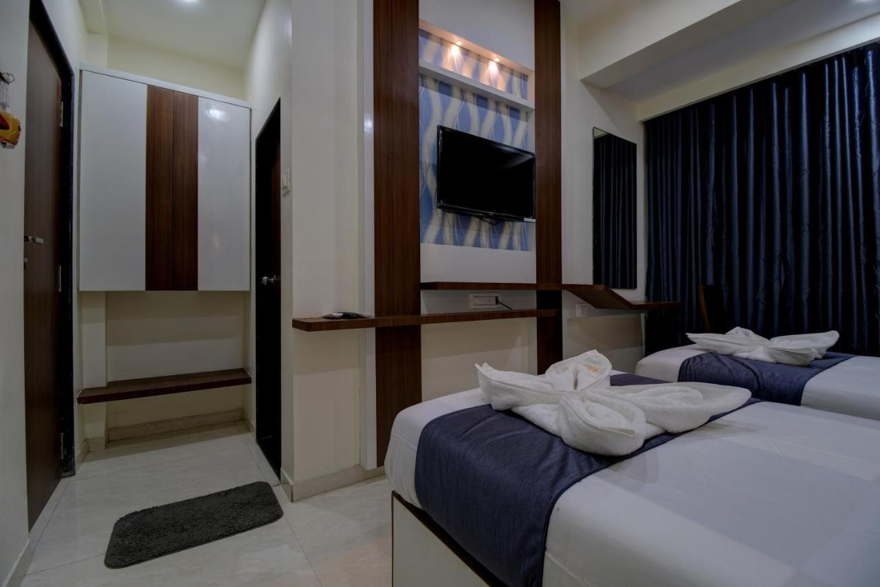 Hotel Mourya Residency Нави Мумбаи Экстерьер фото