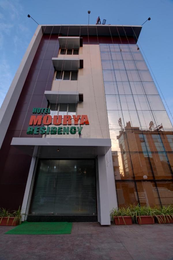 Hotel Mourya Residency Нави Мумбаи Экстерьер фото