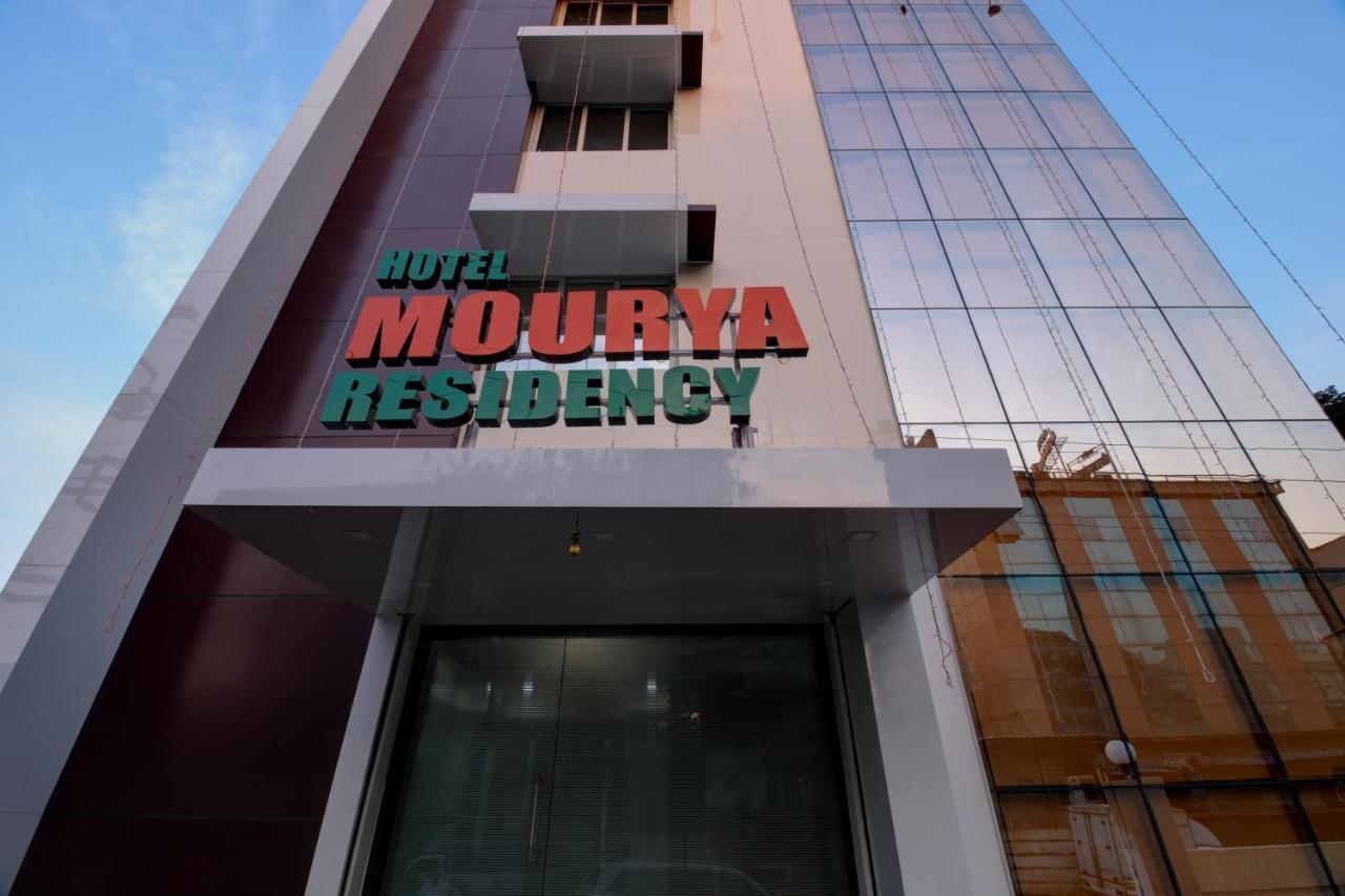 Hotel Mourya Residency Нави Мумбаи Экстерьер фото